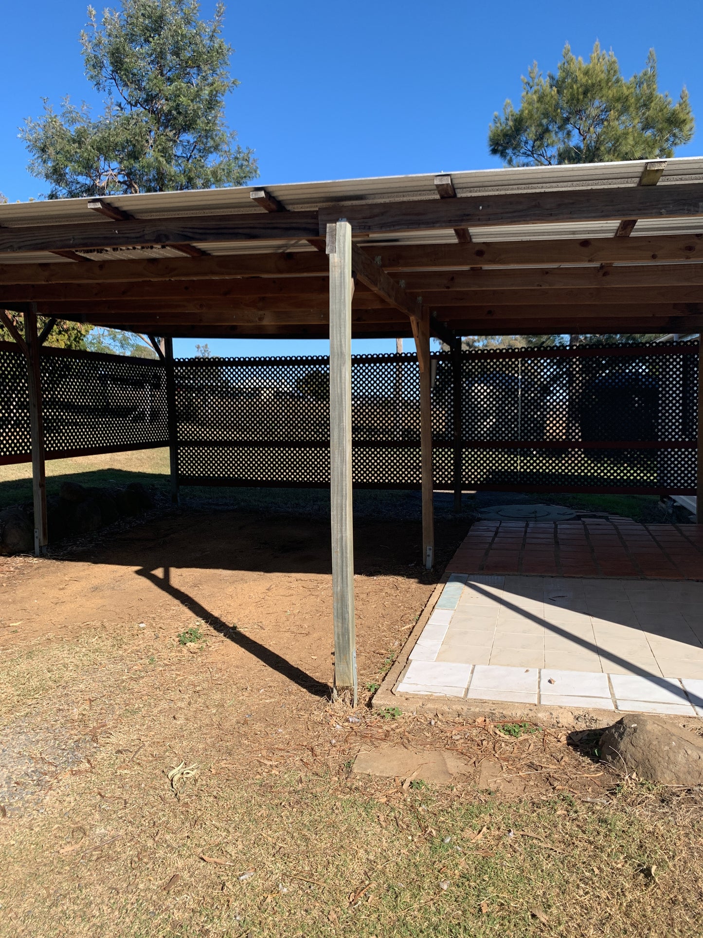 3 Bedroom Home Outskirts of Town