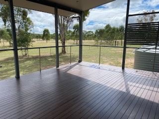 10 ACRES Renovated 3 bedroom home LEYBURN
