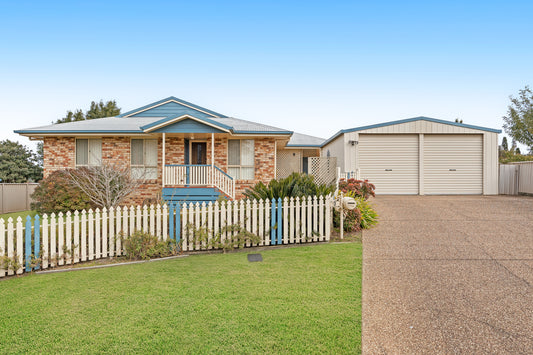 5 bedroom brick home