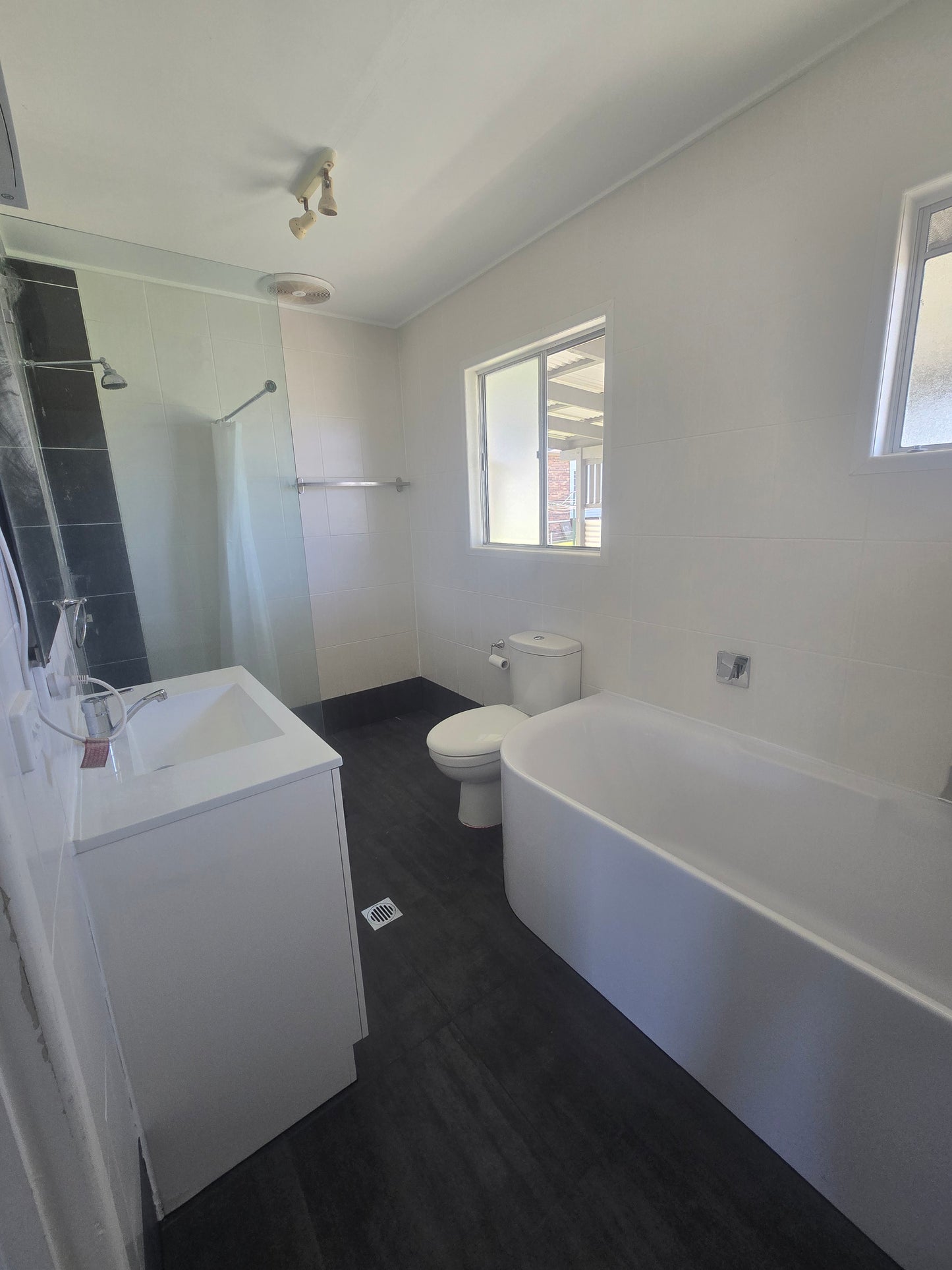 57 Woodlawn Street Wallangarra - Cute Timber Home