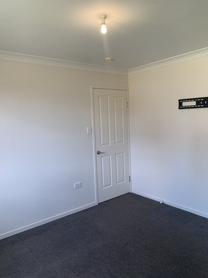 2C Wallace Street