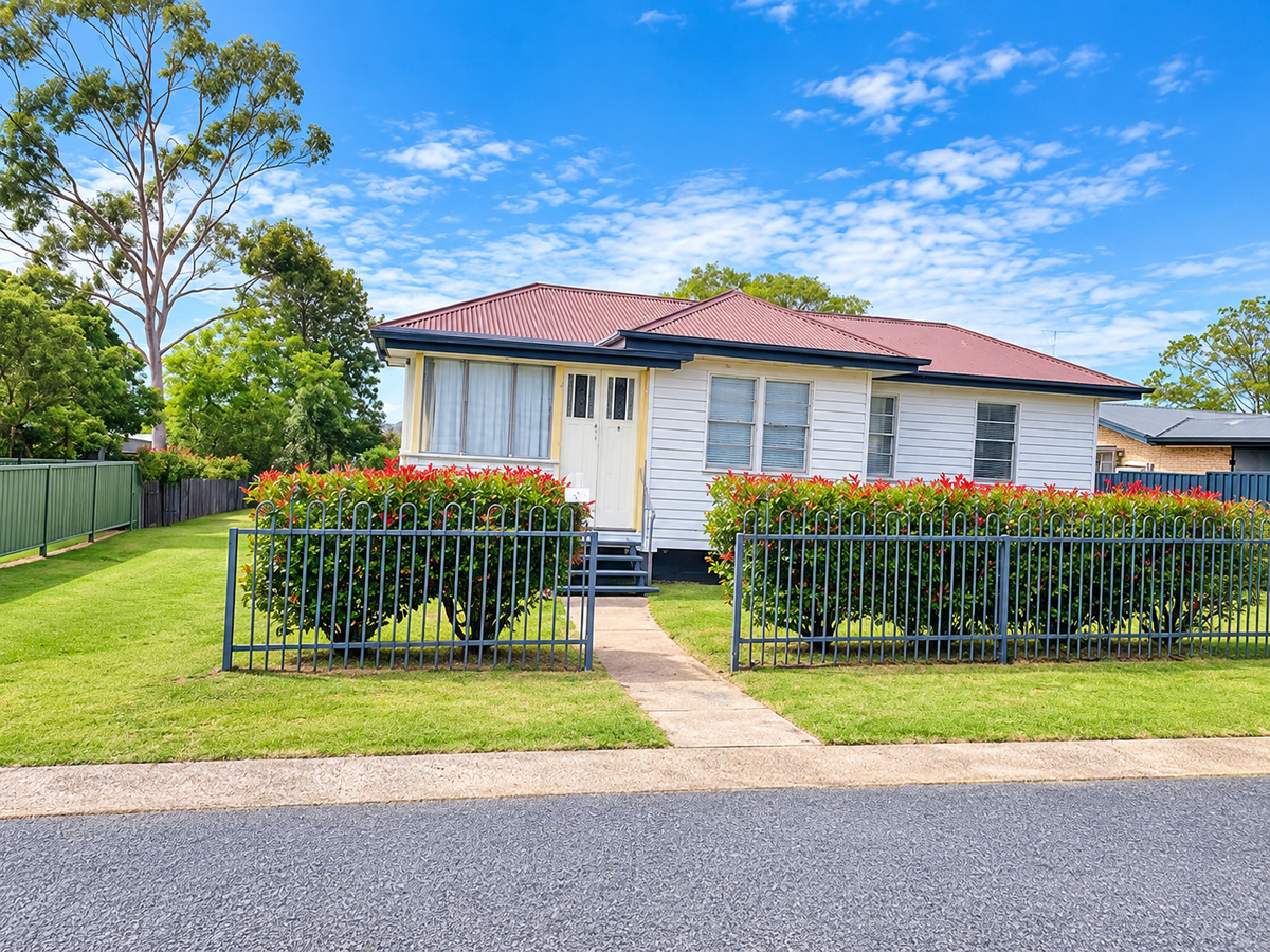 30 Wilga Av Warwick