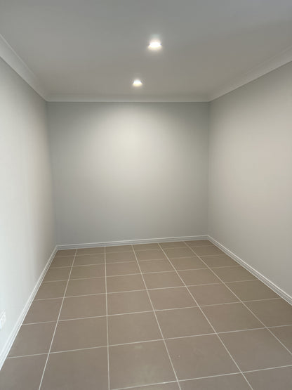 4 Bedroom Duplex - 2/22 Pera Crescent Warwick
