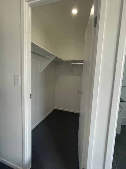 20/24A Bourke street