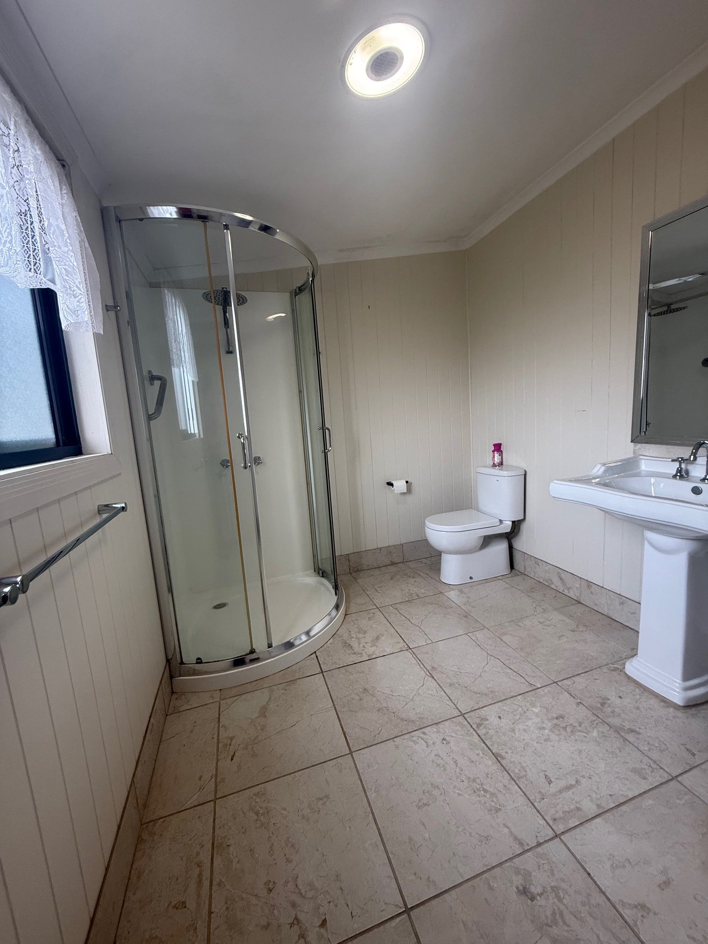 Tranquil 3-Bedroom Timber Home on 10 Acres! - Leyburn