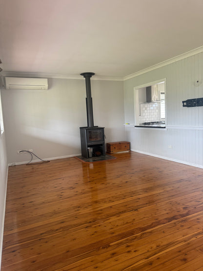 Tranquil 3-Bedroom Timber Home on 10 Acres! - Leyburn