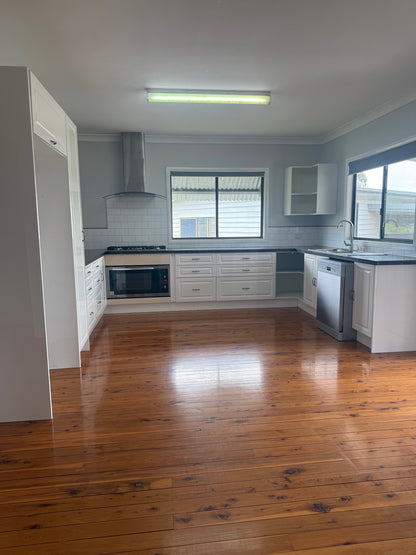 Tranquil 3-Bedroom Timber Home on 10 Acres! - Leyburn