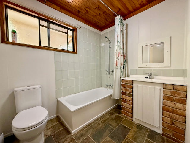 Spacious Dual-Living Home – 132 Wrights Road