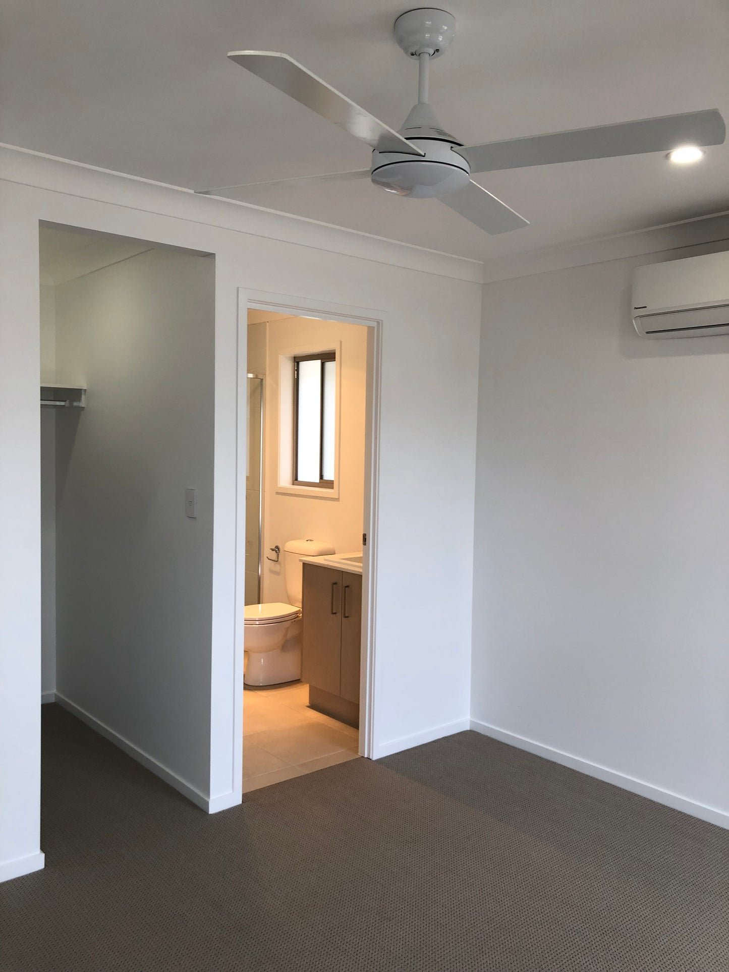 3/24a Bourke Street
