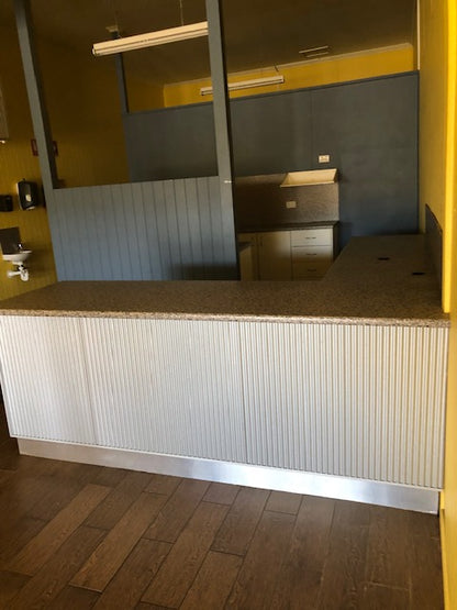 28 Willow st Killarney Commercial Shop